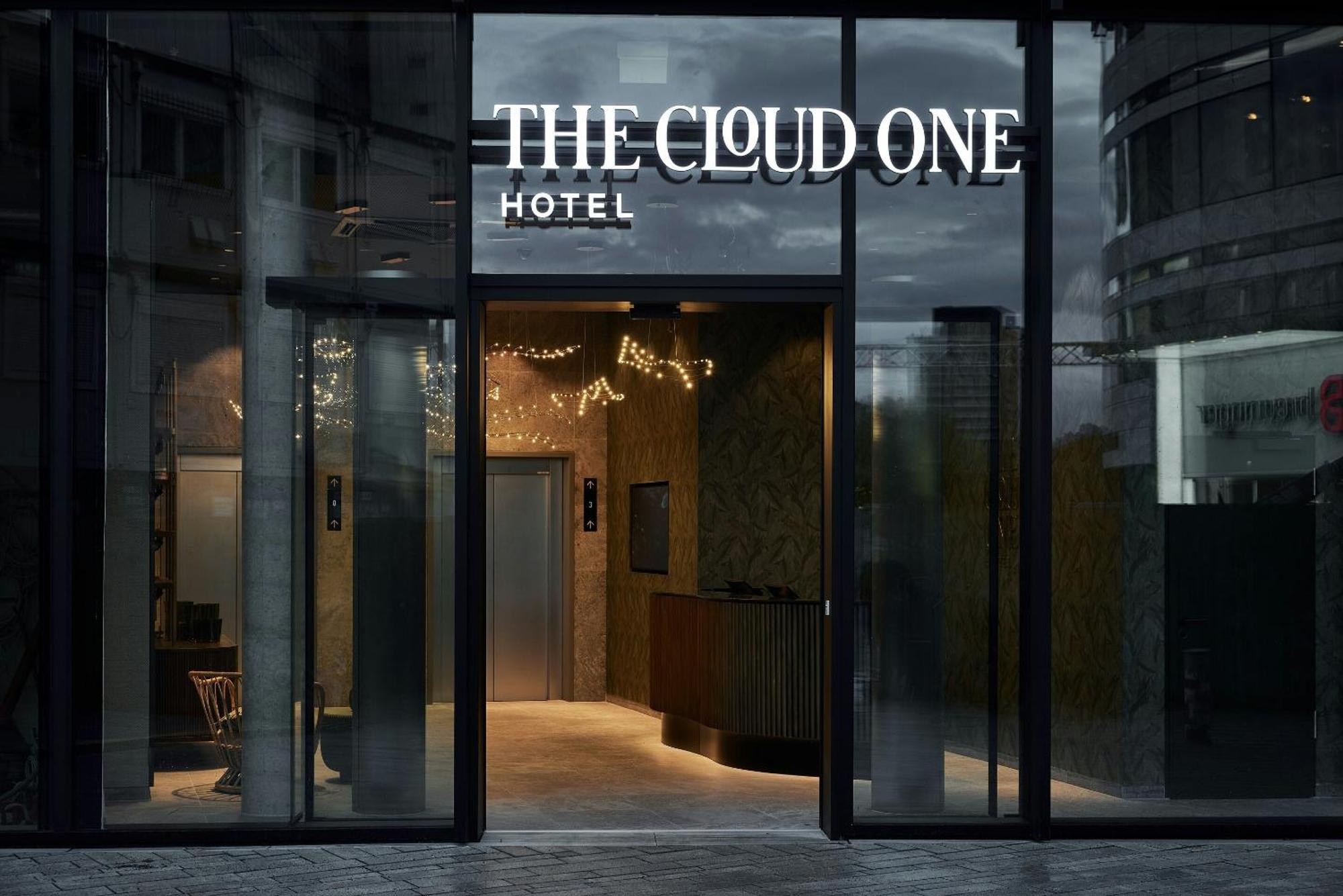 The Cloud One Duesseldorf-koebogen Hotel